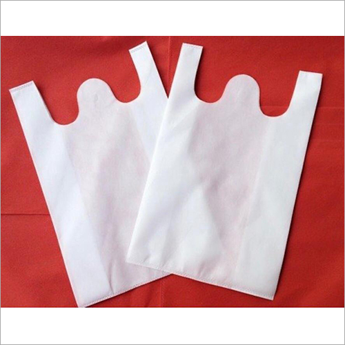 White W Cut Non Woven Plain Bag - Non Woven Material, Size: Different Available, Color: White, 2kg Cut Capacity , Grocery Shopping Style with Handle