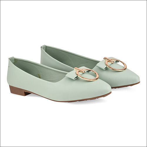 विभिन्न रंगों में उपलब्ध लेडीज़ सी ग्रीन बेलीज़