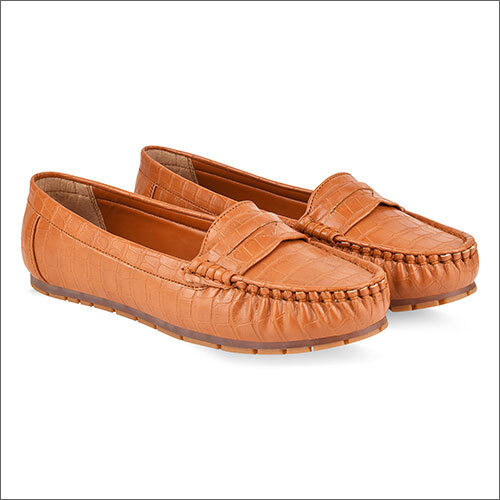 विभिन्न रंगों में उपलब्ध लेडीज़ ब्राउन लोफ़र्स