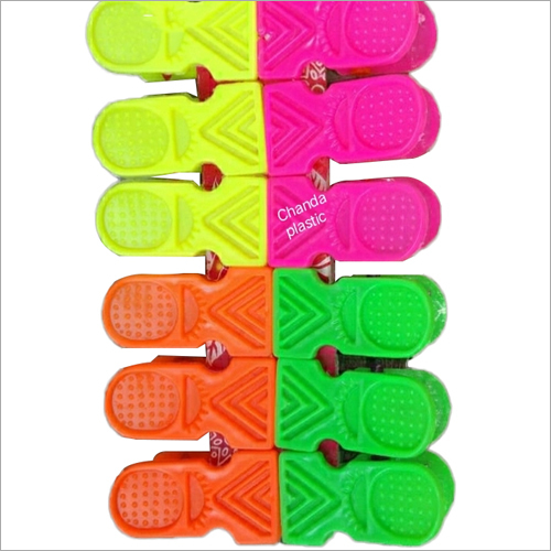 विभिन्न उपलब्ध प्लास्टिक कलर क्रोकोडाइल क्लॉथ क्लिप