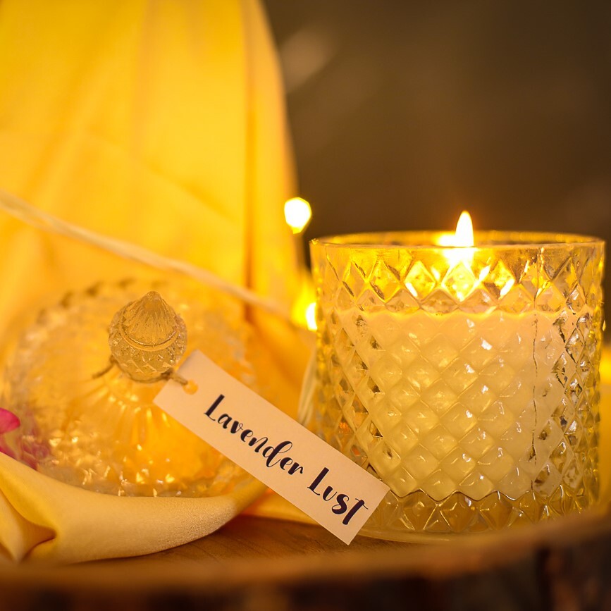 Diamond Jar Candle - Paraffin Wax, 27 Hours Burning Time, Ivory White | Handmade, Scented, Ideal For Home Decoration, Parties, Weddings
