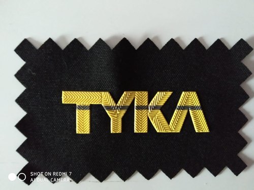 मल्टीकलर गारमेंट लेबल