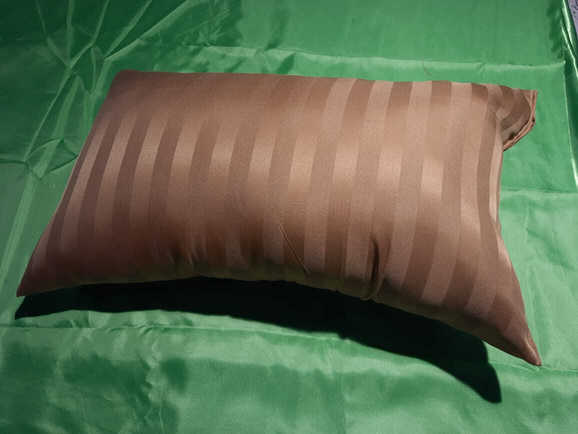 Bed Pillow - Material: Cotton