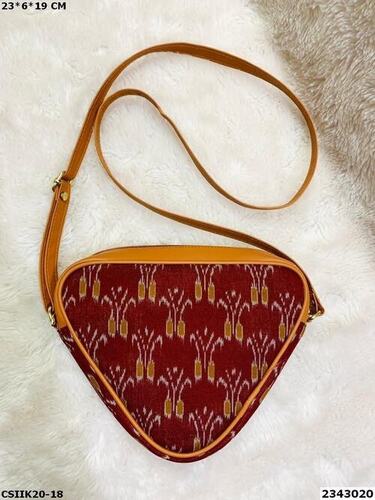 मल्टी स्टाइलिश इक्कट ट्राइगल स्लिंग बैग