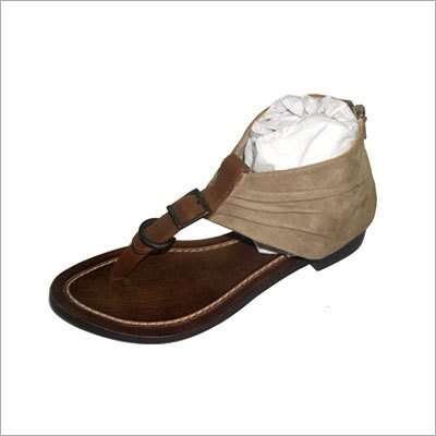 महिलाओं का फुटवियर