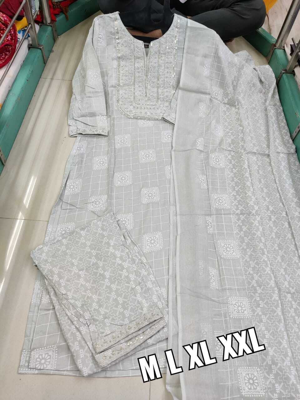 Indian Embroidery Neck Work Kurti With Pant