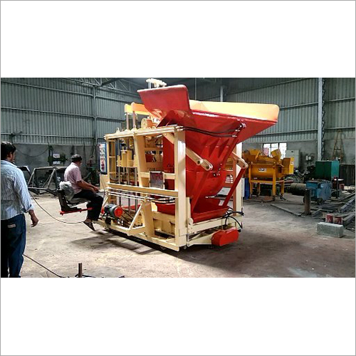  रेड ऑटो फीडर ब्लॉक मेकिंग मशीन