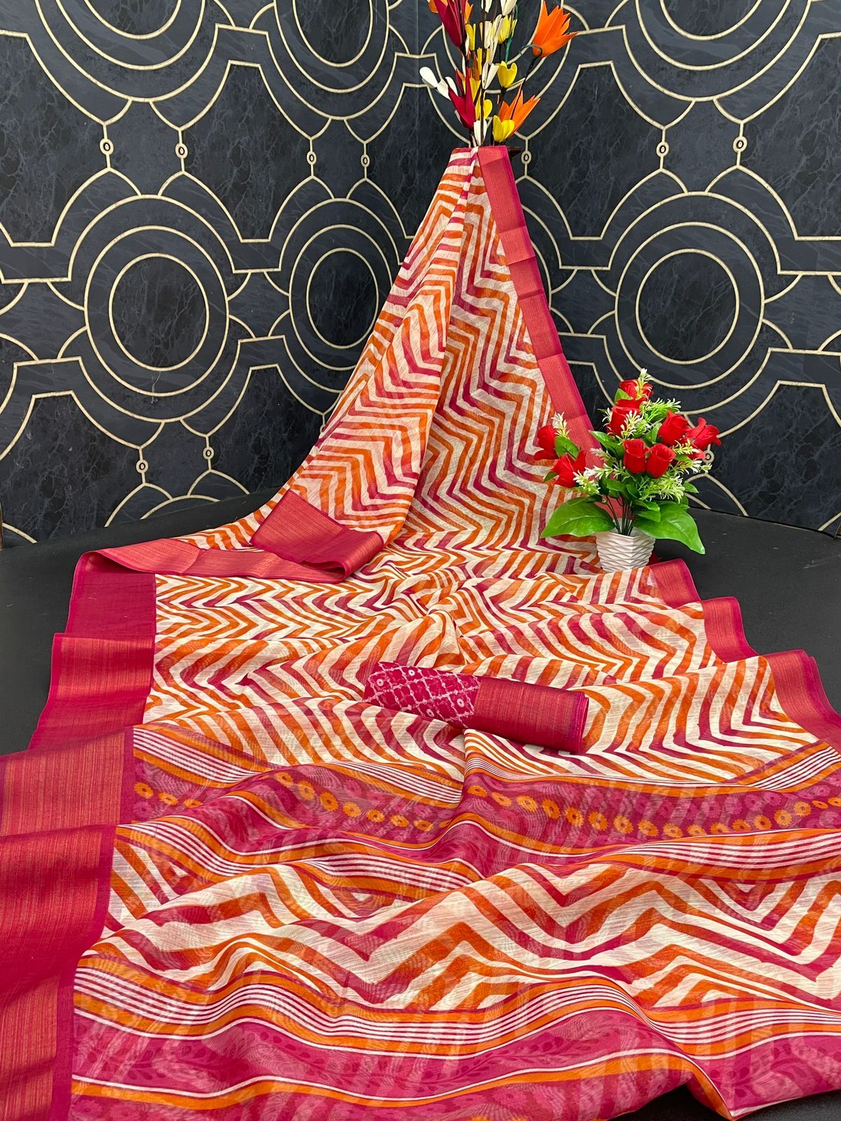 Saree Cotton Soft - Cotton Slub With Golden Zari Weaving, Printed Zig Zag Border, Amazing Zari Patta Border Blouse, Customized Logo, Breathable And Washable