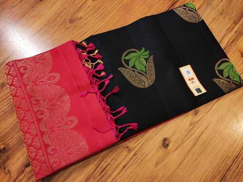 ब्लैक प्योर सॉफ्ट सिल्क साड़ी गोल्ड जेरी