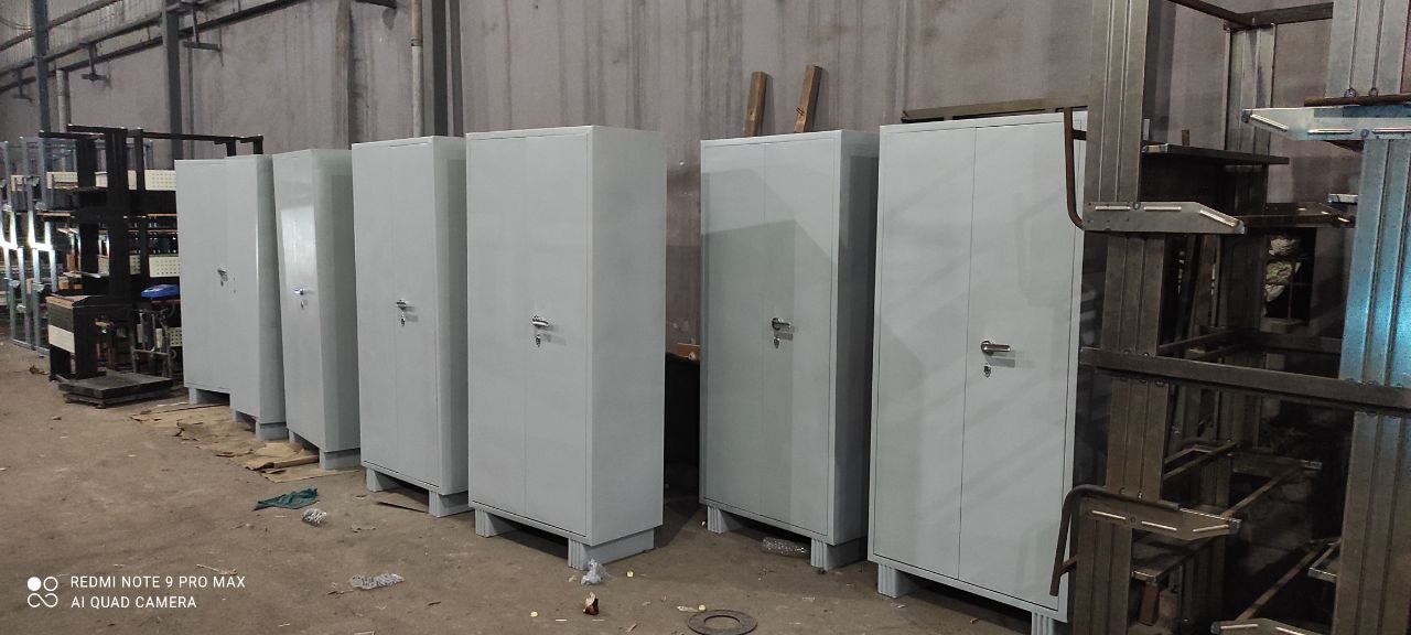 Office Almirah - Steel Construction 36x78 Inches | Customizable Lockers, Available In White & Blue, Brown & Ivory Colors