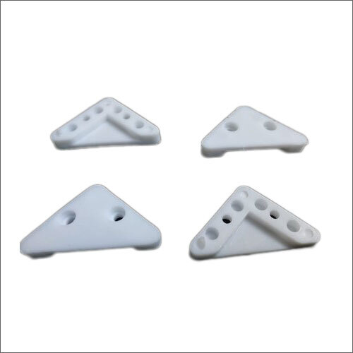 पीवीसी त्रिभुज कोना