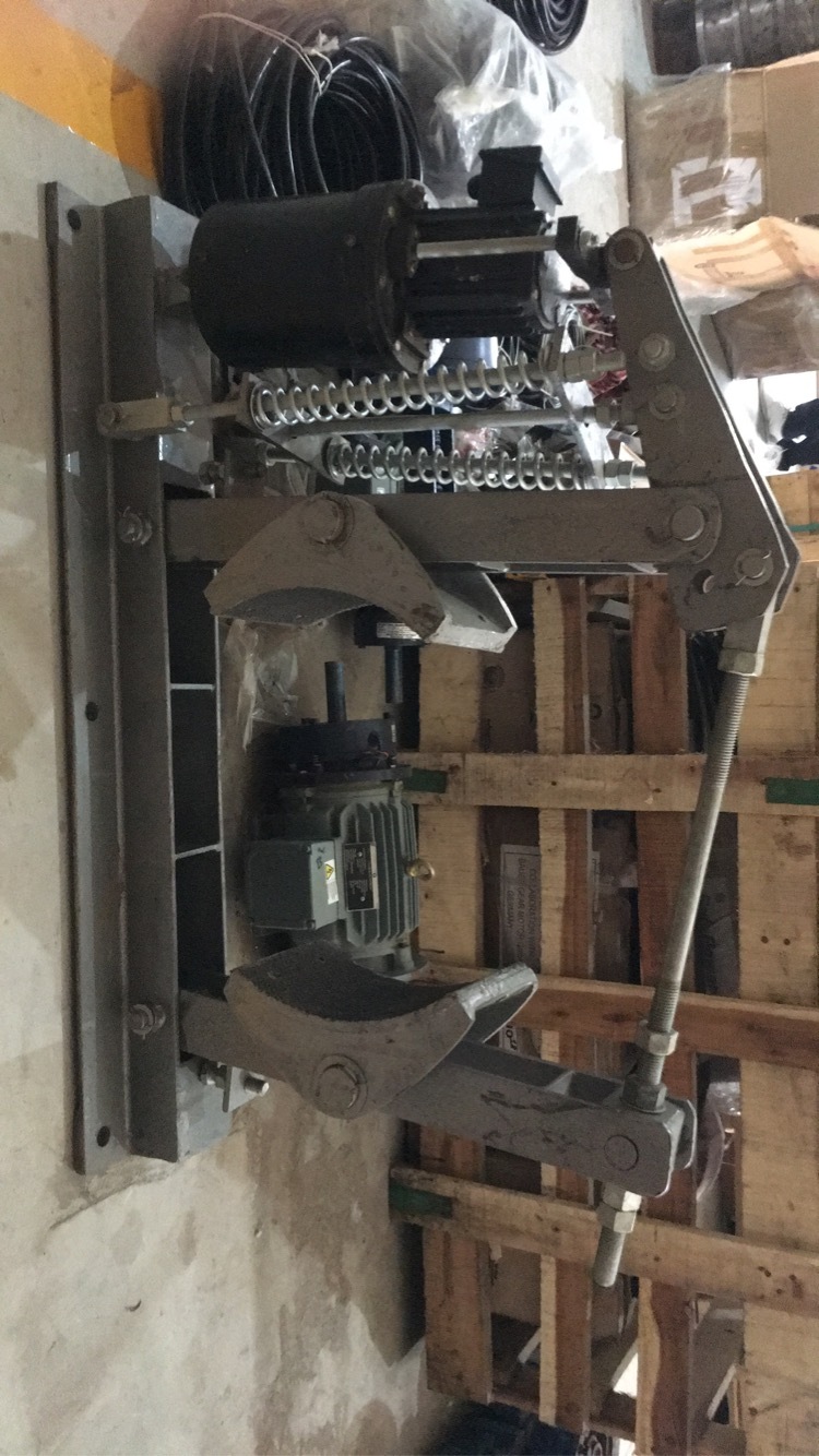 Thruster Brake - Material: Iron
