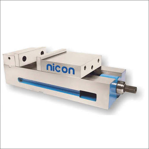 Compact Lock Down Jaw Machine Vice - Automatic Grade: Manual