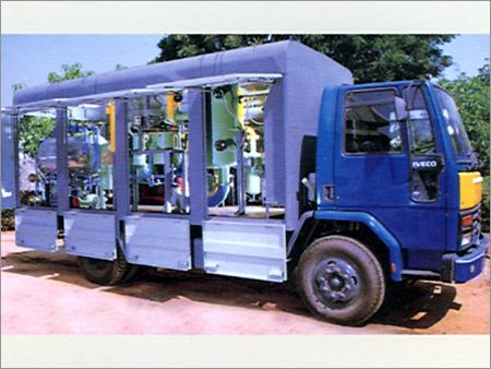 वोल्टेज स्टेबलाइजर्स और ट्रांसफार्मर्स