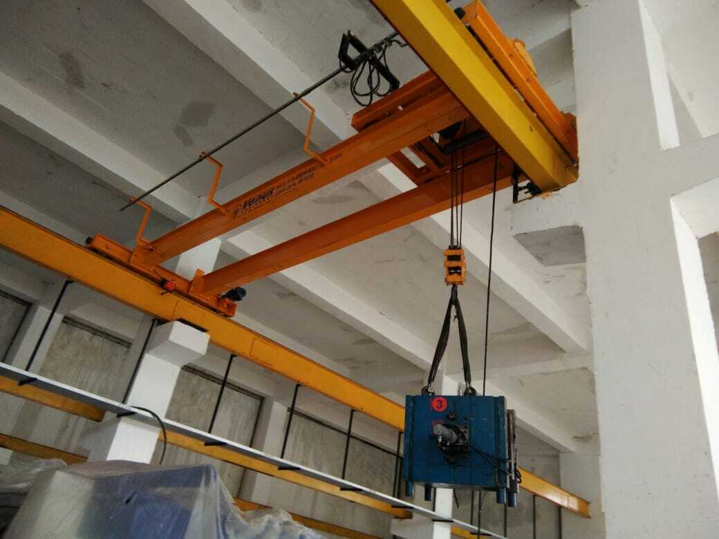 Double Girder I Beam Type Overhead Crane - Color: Golden Yellow Or Handpicked Color