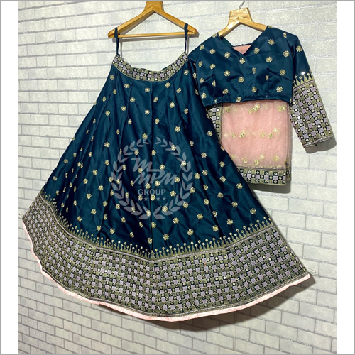 इंडियन डस्टी ब्लू (मोर पिच) एम्ब्रॉयडरी पार्टी वियर लहंगा चोली Lc-81