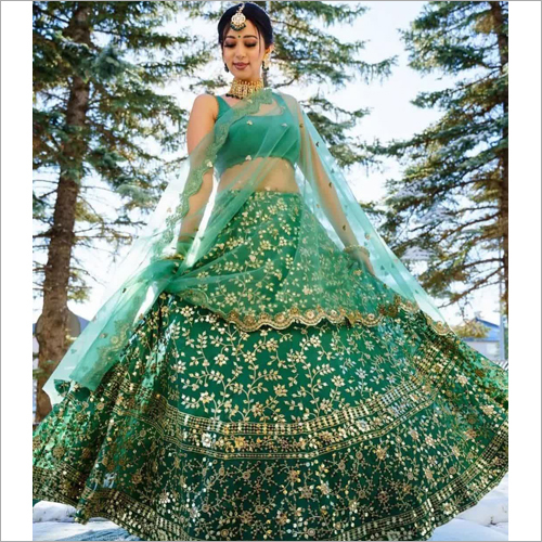 एम्ब्रॉएडर्ड लहंगा चोली Lc 54 के साथ ब्रीथेबल ग्रीन नेट फैब्रिक