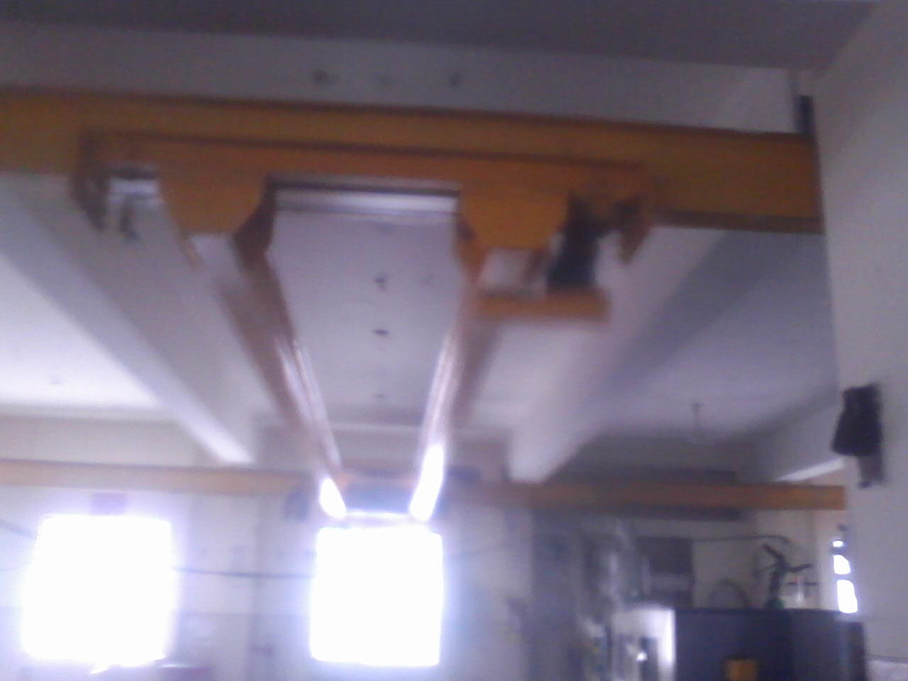 Double Girder I Beam Type Underslung Eot Crane - Application: Loading And Unloading