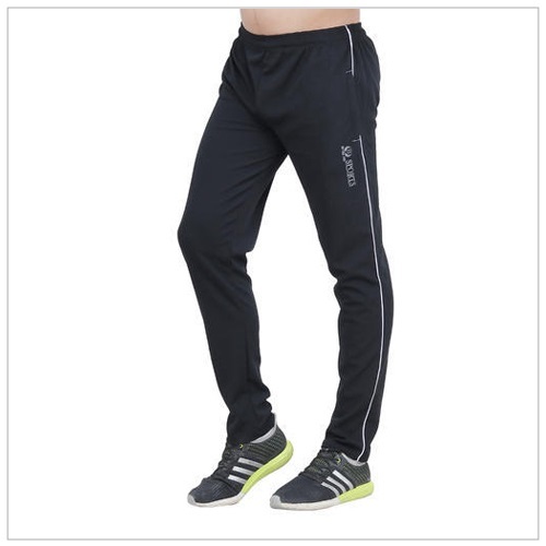 मेन कॉटन ट्रैक पैंट ब्लैक डिज़ाइन: प्लेन