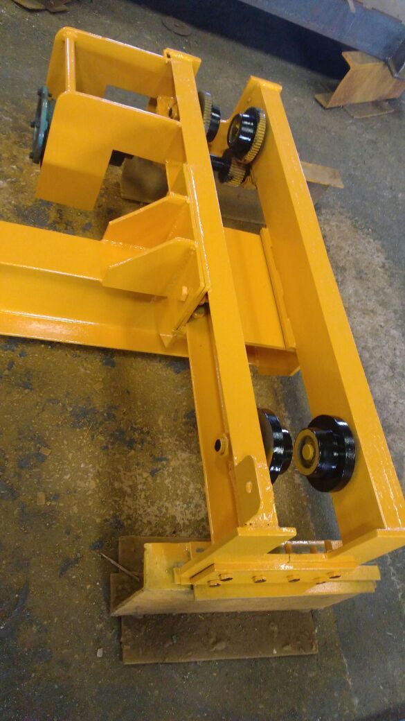 Crane End Carriage With Geared Motor - Application: Warehouse