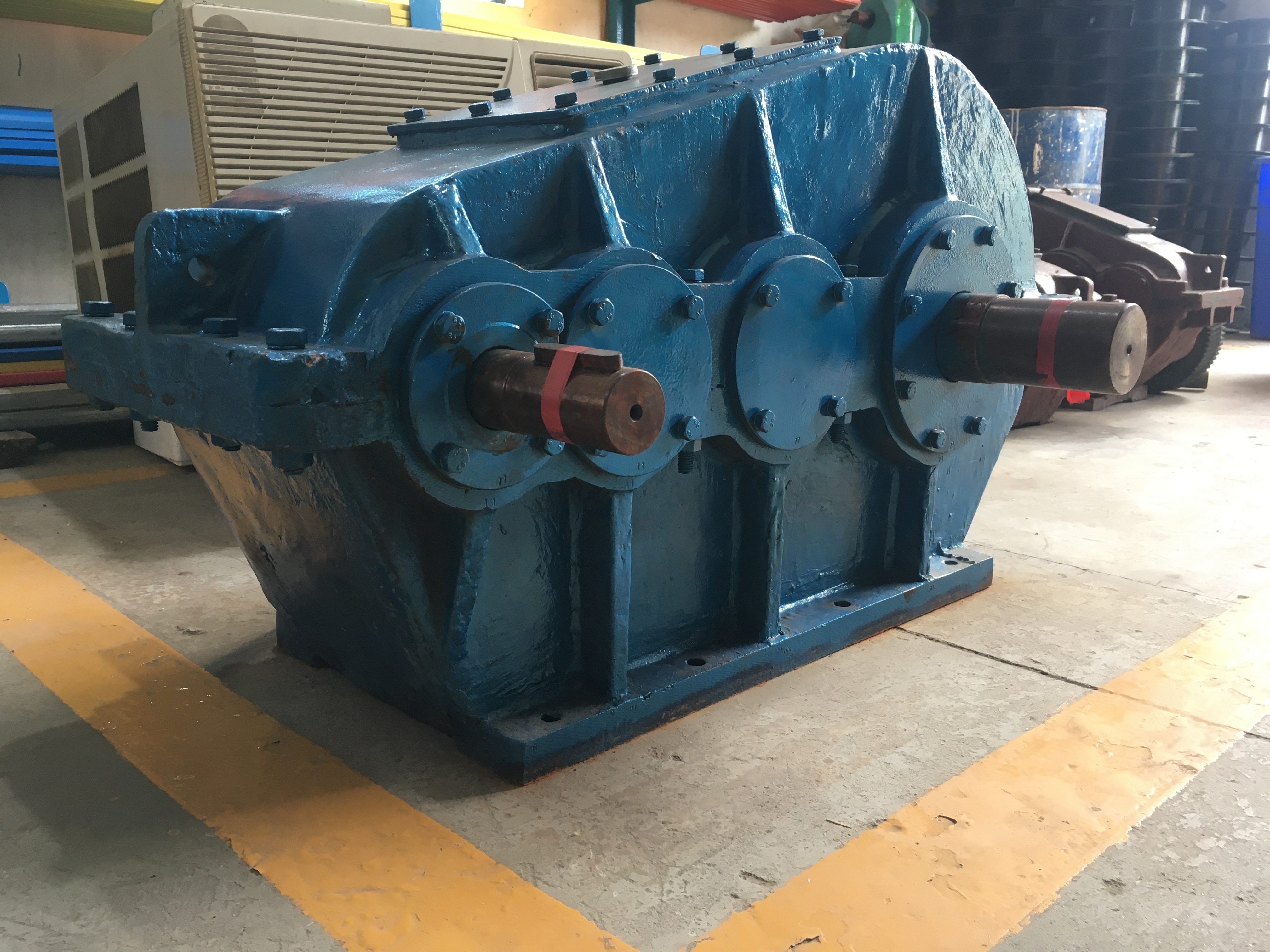 Helical Gear Box - Mild Steel, 0.5-50 Hp Power Range, Flange Mounted, Horizontal Orientation | Trouble Free Performance, High Efficiency, Durable Design