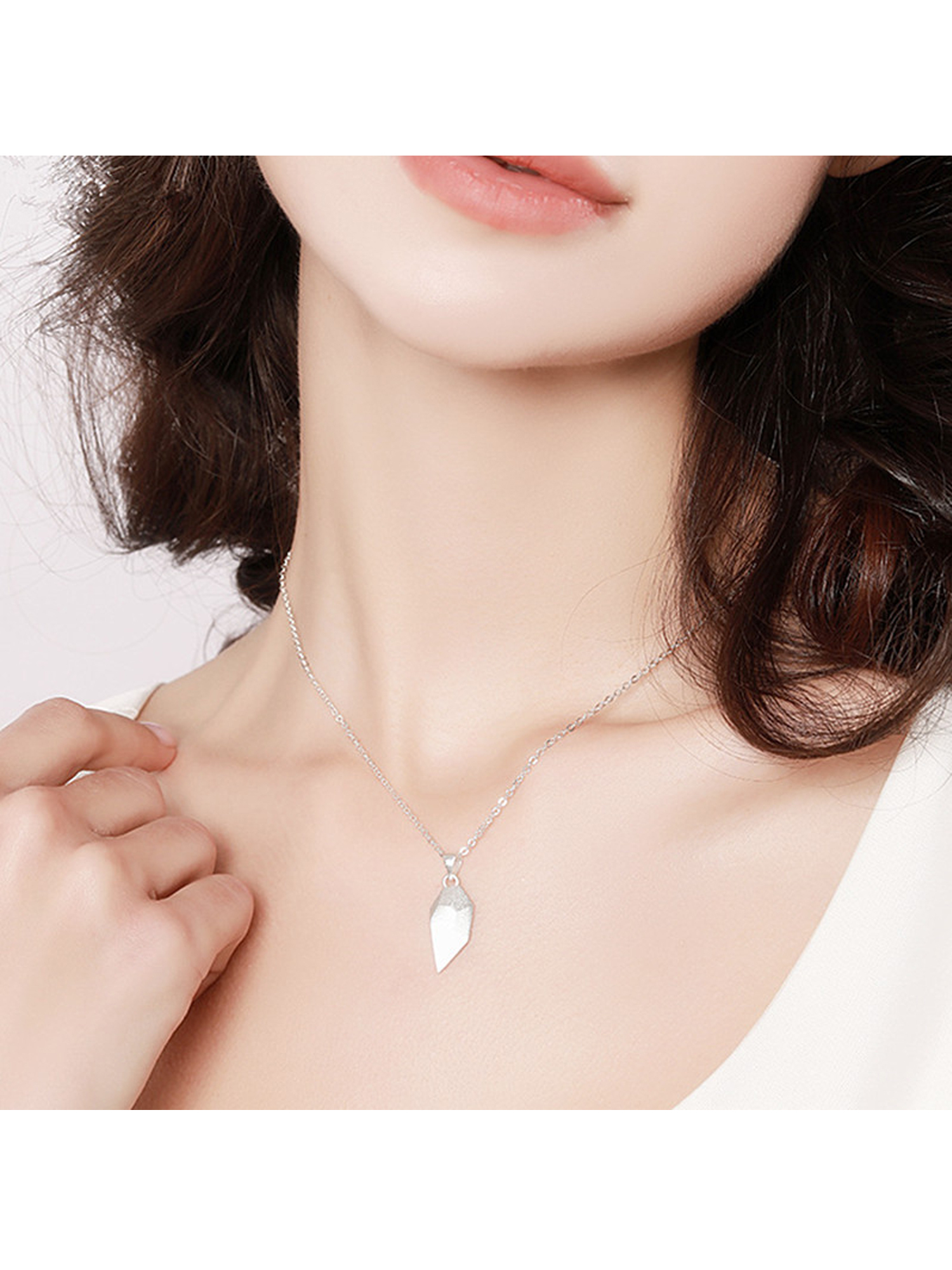 Engagement Vembley 2 Pcs Best Valentine Gift Black And Silver Matching Magnetic Heart Couples Pendant Necklace For Men And Women