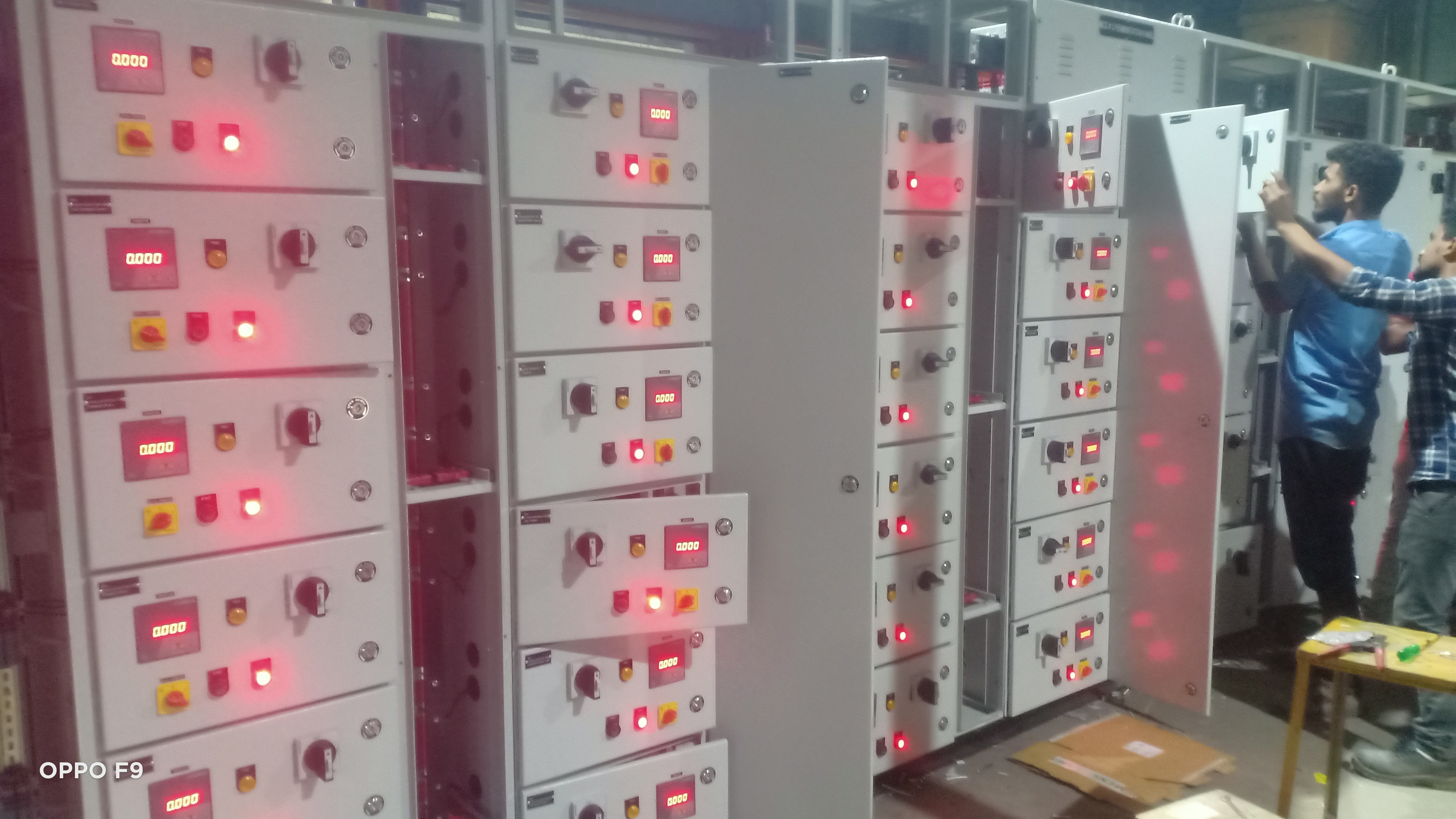 Fire Fighting Mcc Panel - Cover Material: Metal Base