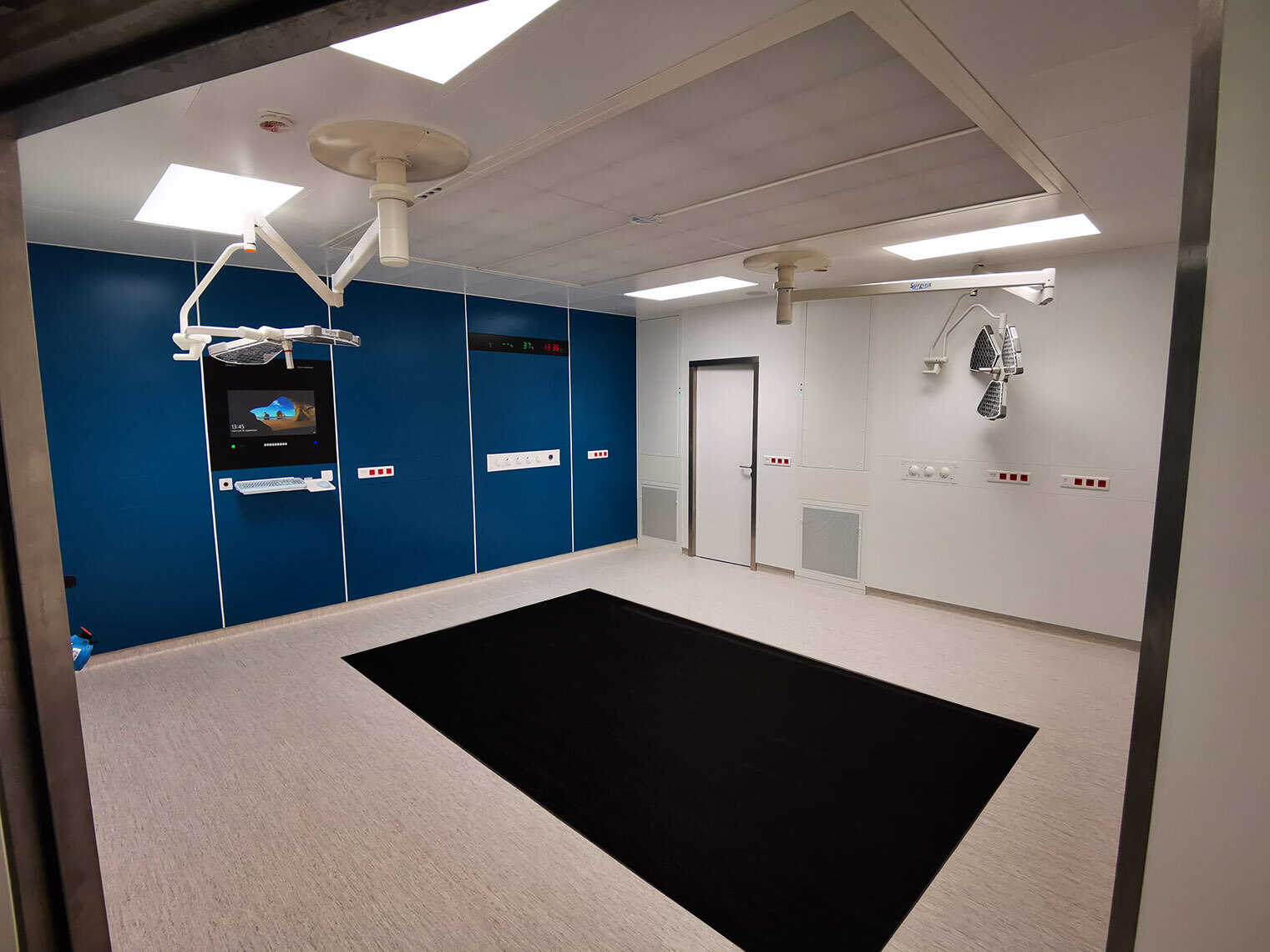 Modular Operation Theatre (Clean Room Modular Ot Room) - Color: As Per Specific Requirement