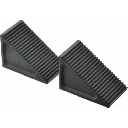 Black Step Block Clamp Support Tringular 40 Mm