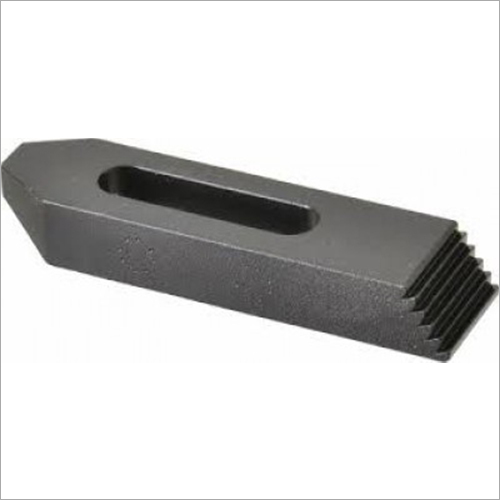 ब्लैक स्टेप्ड स्ट्रैप क्लैंप 100 मिमी