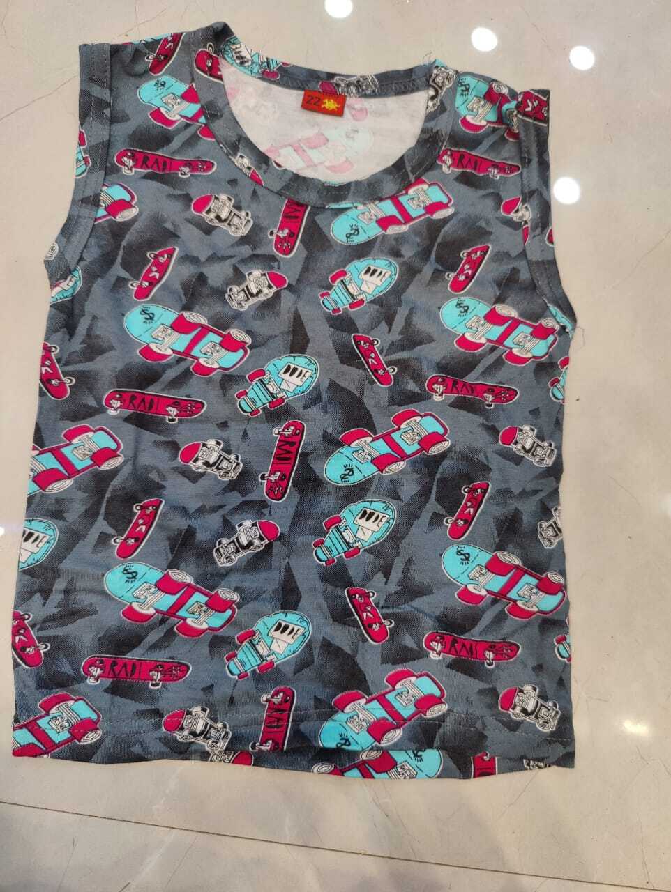 Kids Top - Cotton, Customized Size 1-2 Yrs To 3-4 Yrs, Red Color , Breathable And Washable, Sleeveless Modern Style
