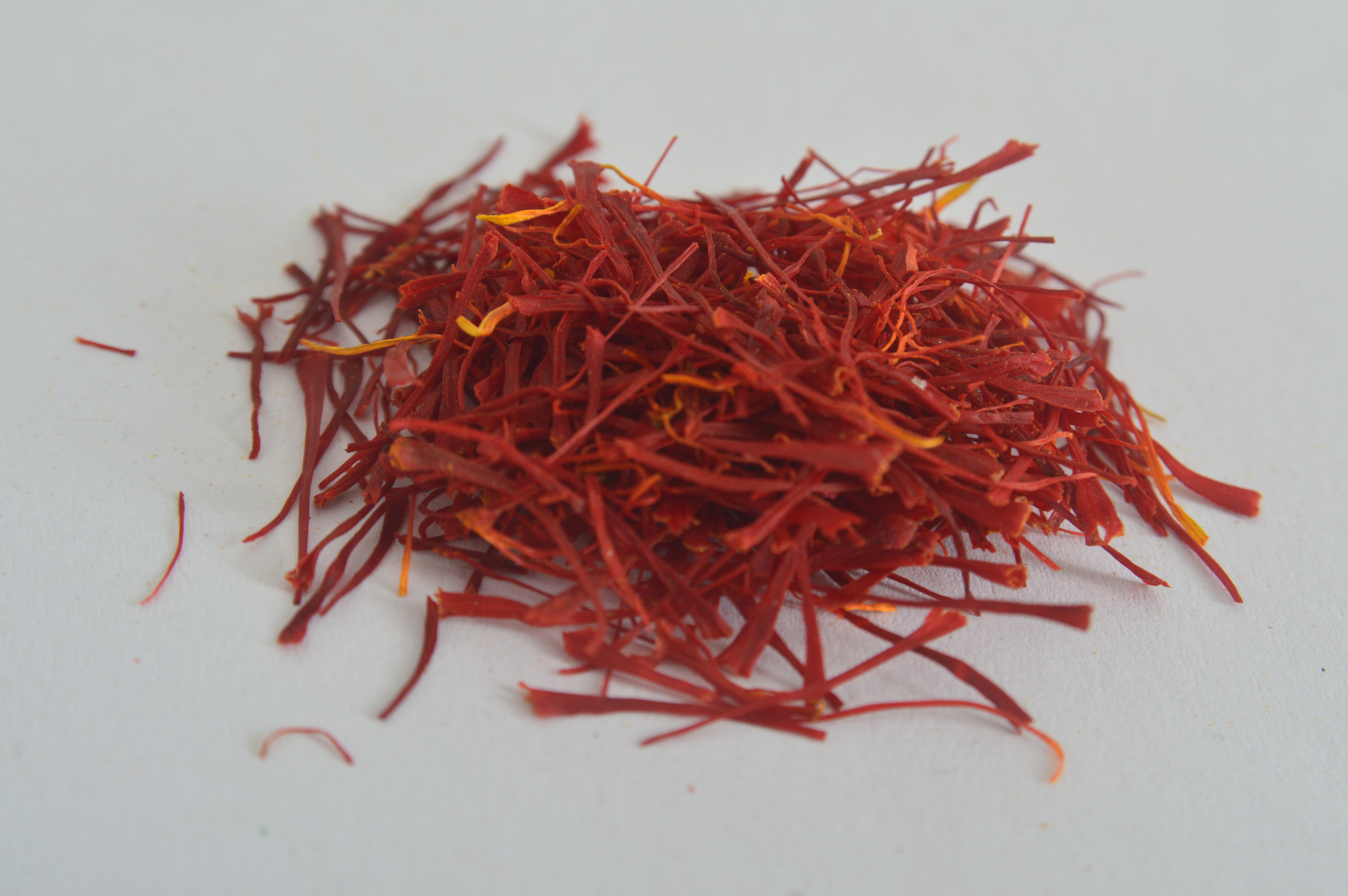 Pushali Saffron - 1kg Dried Red Stigmas | Fssai Certified, Kashmiri Saffron Variety, Premium Quality, Loose Packaging