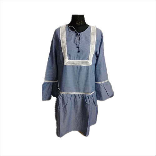 ऑफ व्हाइट वुमेन्स कुर्ता