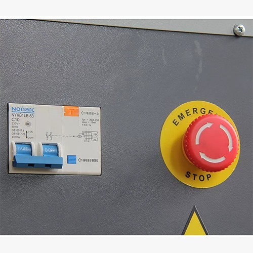 Paper Cutting Machine - Bladeâ Size: Na
