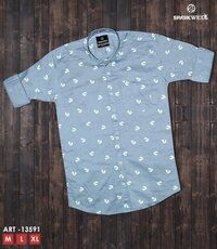पुरुषों की प्रिंट शर्ट