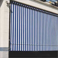 विभिन्न रंगों में वर्टिकल शामियाना उपलब्ध है