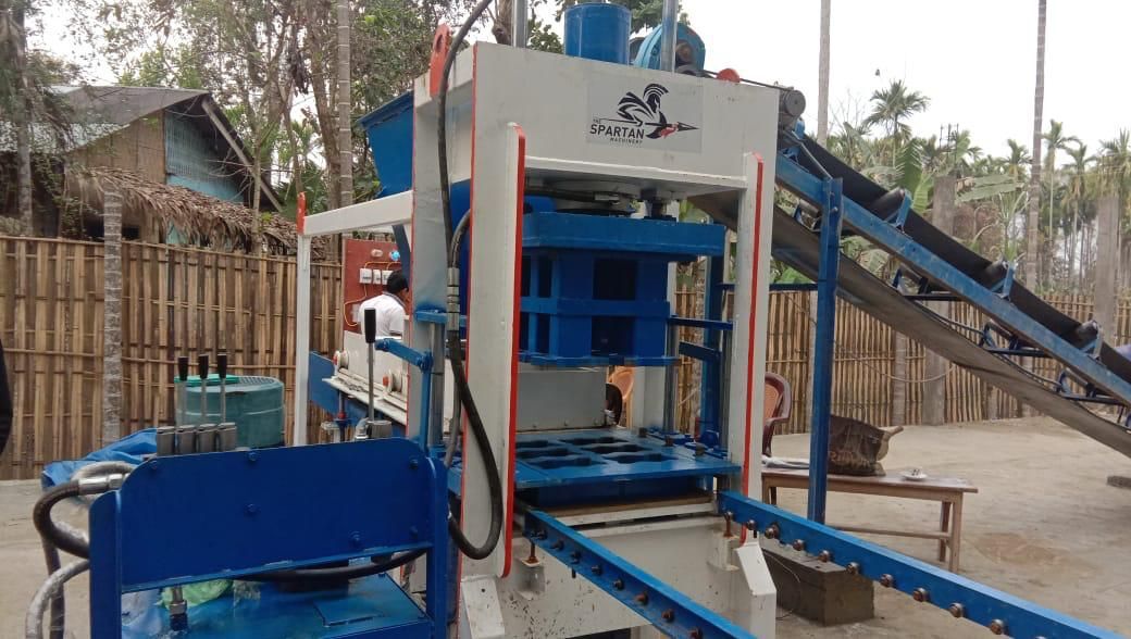 Industrial Automatic Fly Ash Bricks Making Machine - Voltage: 220-240 Volt (V)