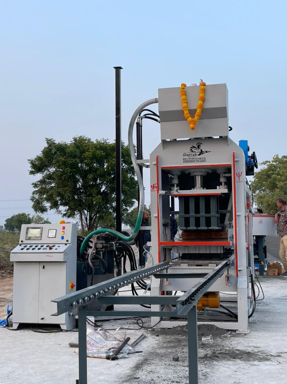 Industrial Automatic Fly Ash Bricks Making Machine - Voltage: 220-240 Volt (V)