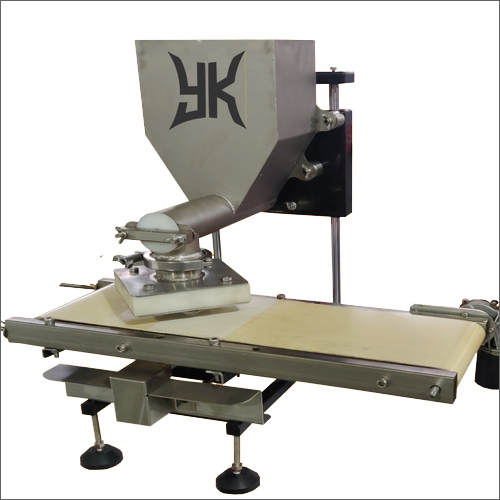 Automatic Chakli Murukku Making Machine Capacity: 3000 To 3500 Pieces/hr Kg/hr