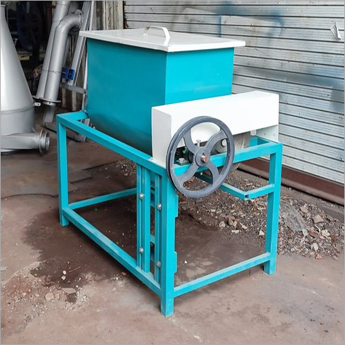 ब्लू एंड व्हाइट रिबन मिक्सर