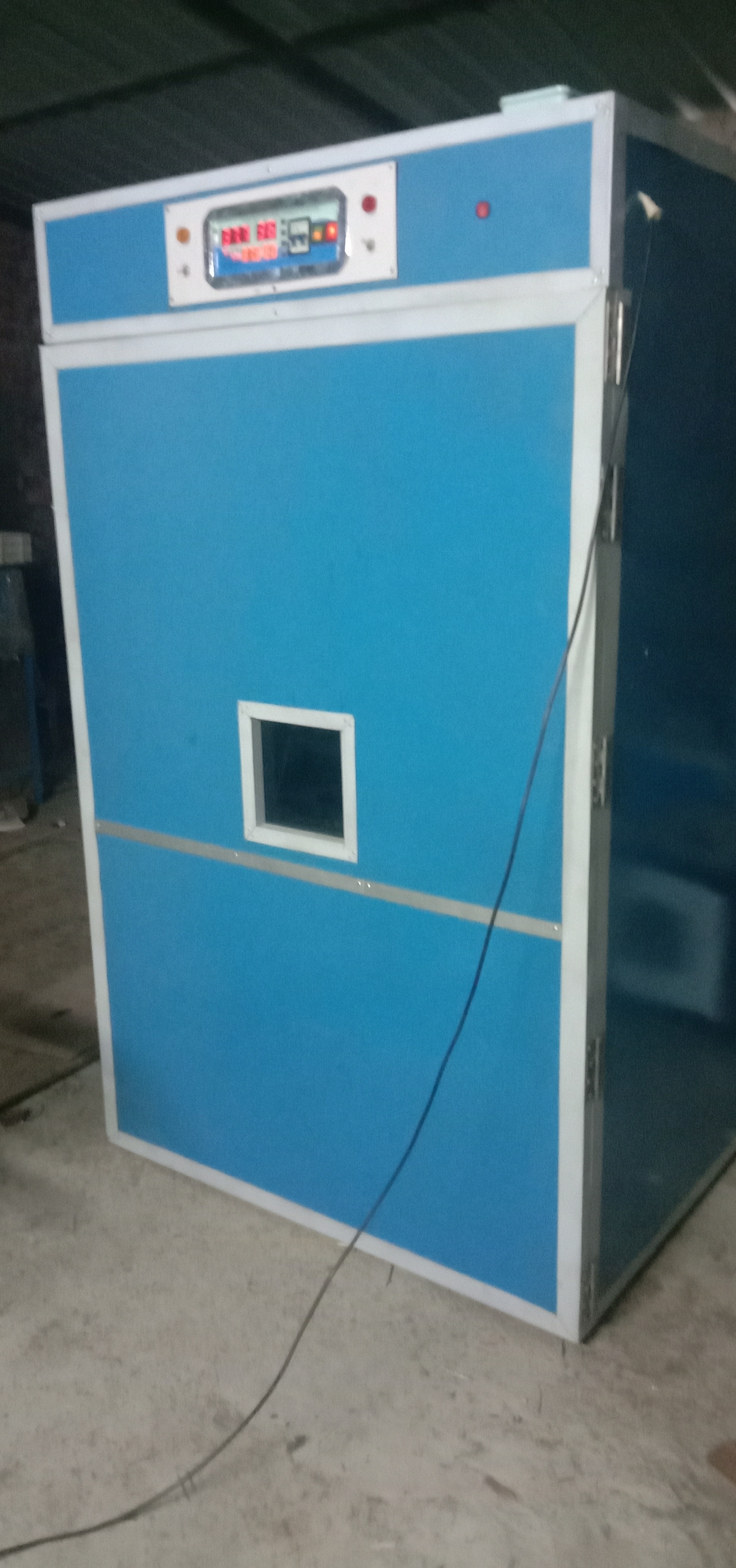 5000 Eggs Incubator Machine Dimension (L*w*h): 44x42x76 Inch (In)