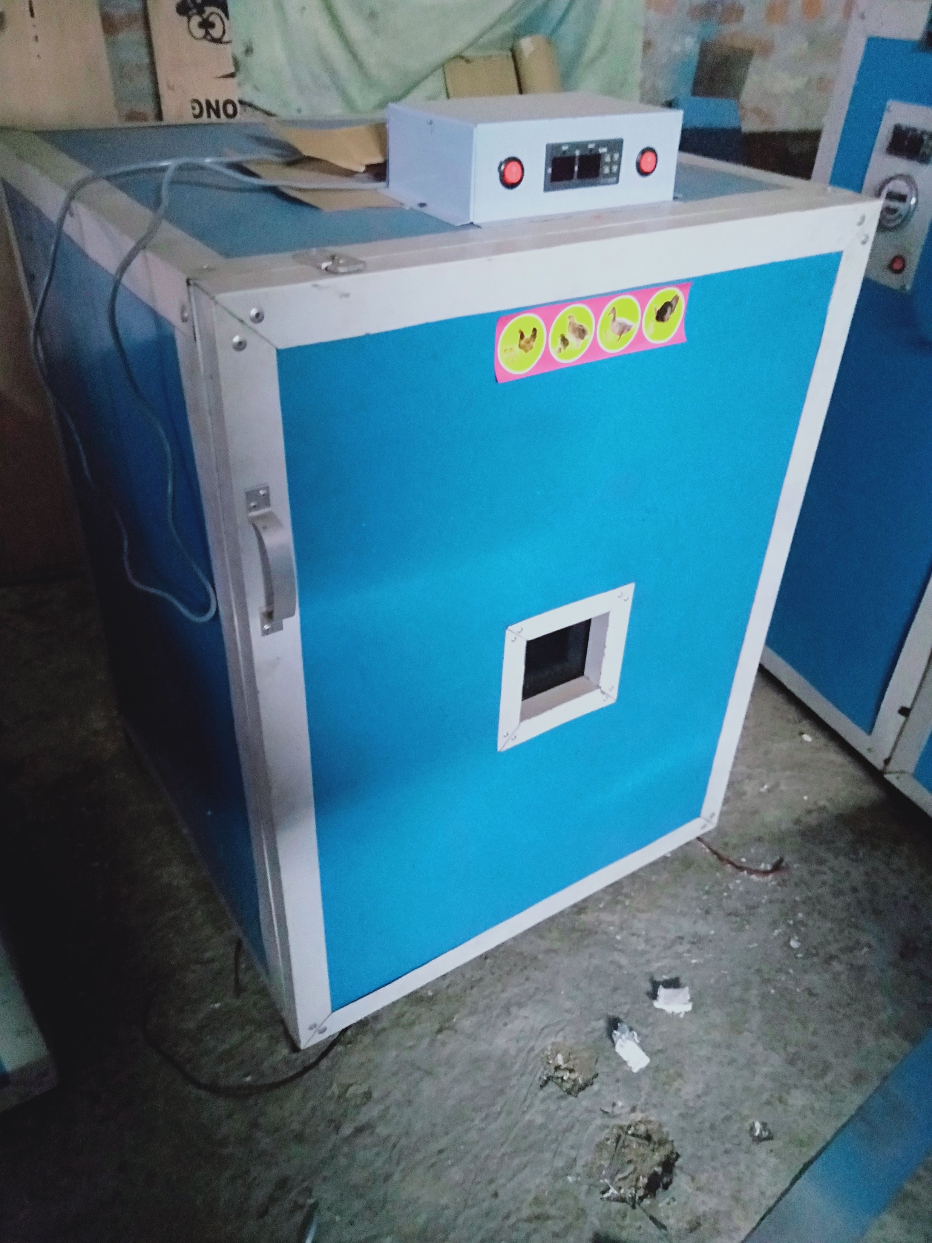 Mini Egg Incubator Machine 100 Eggs Dimension (L*w*h): 22x23x26 Inch (In)