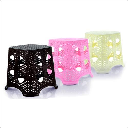 Plastic Stool Parise - Rigid Plastic Material | Durable Design for Versatile Indoor and Outdoor Use