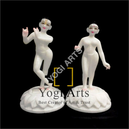 पॉलिशिंग इस्कॉन राधा कृष्णा