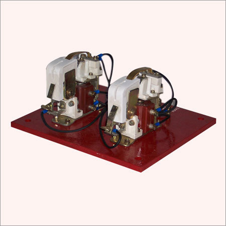 रिले पैनल