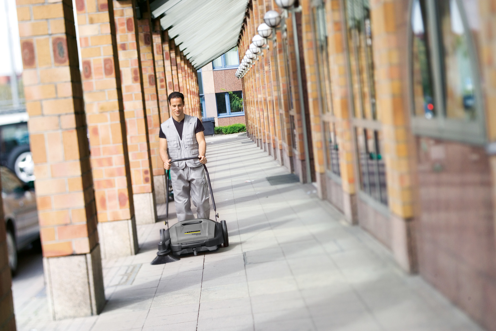 Karcher Km 70/15 C Sweeper