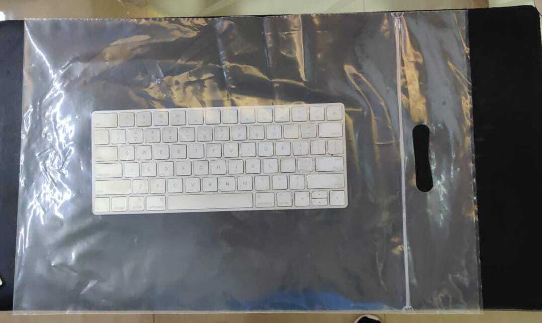 Garment Packing Bag - Polyethylene & Polypropylene Film, Customized Sizes & Colors, Multi-layer Lamination, Air Vents & Zipper Closure