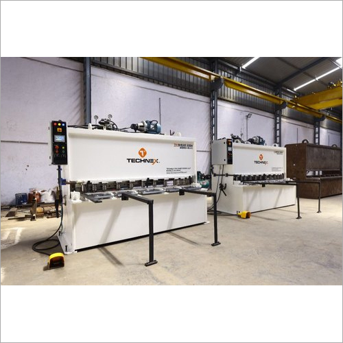 Hydraulic Shearing Machine - MS or SS Material, 240 Voltage | Fully Automatic Precision Shearing System