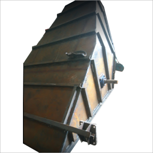 गढ़ी हुई बाल्टी