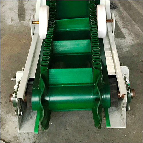 क्लीटेड और साइड वॉल फूड ग्रेड बेल्ट कन्वेयर